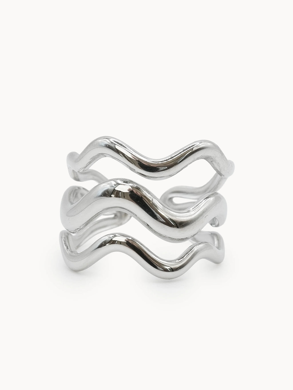 Nuvi anello Triple Wave